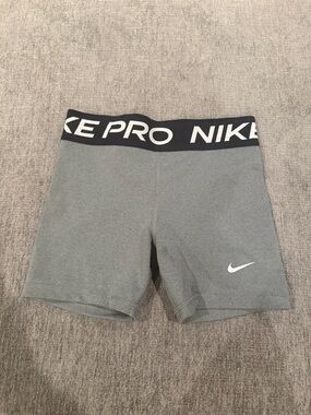 Girls Nike Gray Pro Mid-Rise Training Shorts with Black Waistband